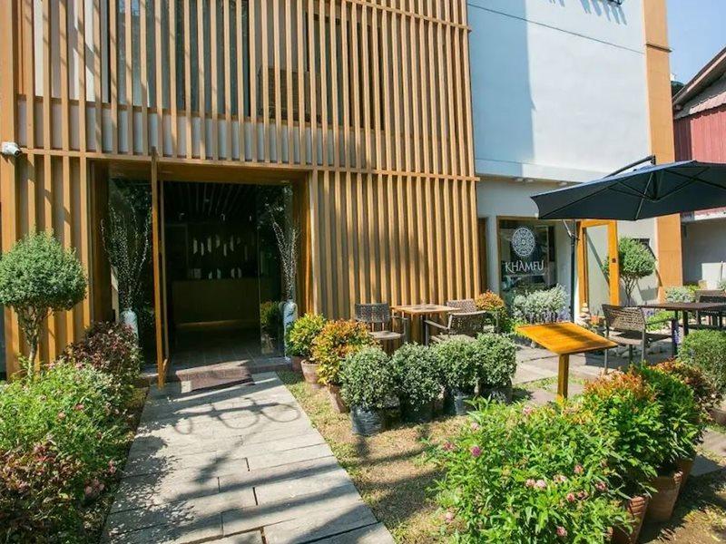 Lanna Thaphae Hotel Chiang Mai Zewnętrze zdjęcie